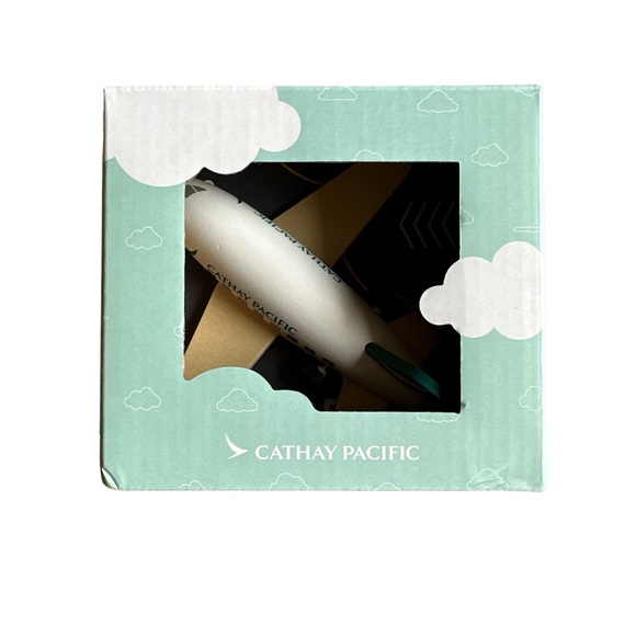 ✨Limited Edition✨Cathay Pacific Pullback Wooden Toy Plane - Picture 5 of 5